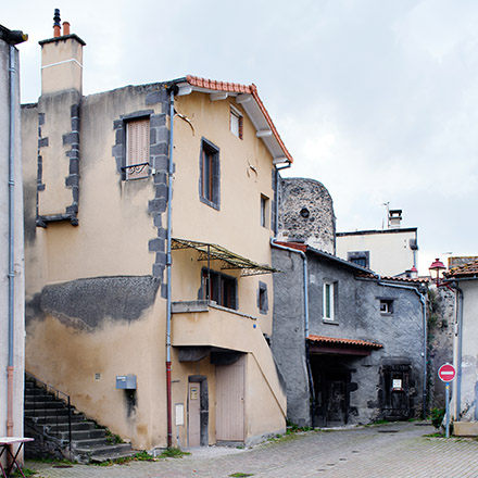 Par les villages