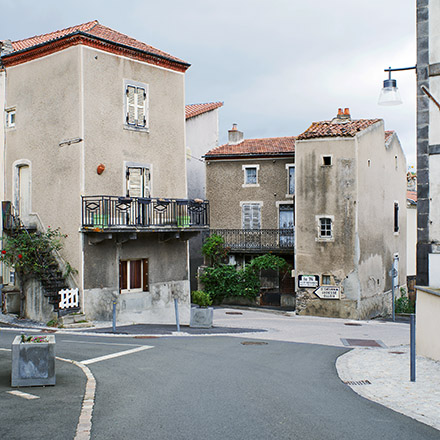 Par les villages
